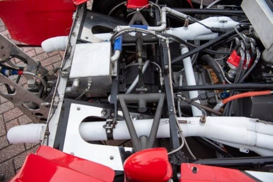Image 25/28 of Lola T711 (1984)