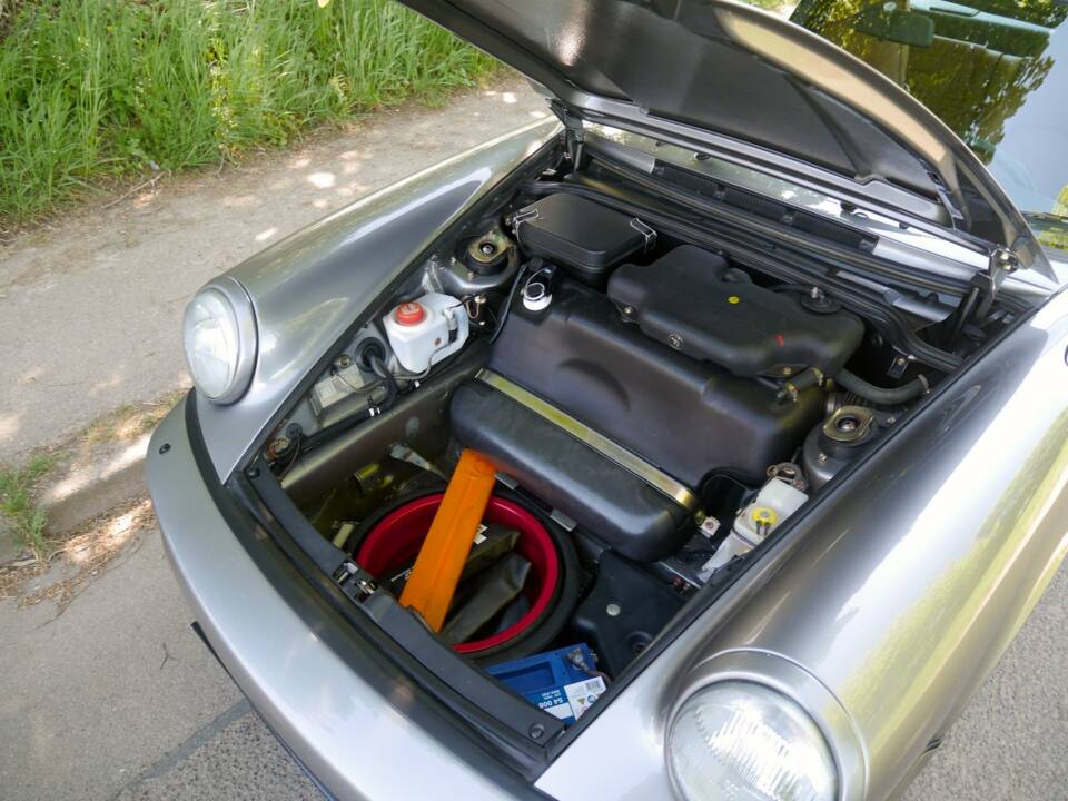 Image 32/42 of Porsche 911 Carrera 2 (1900)