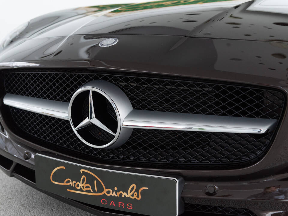 Imagen 24/59 de Mercedes-Benz SLS AMG Roadster (2012)