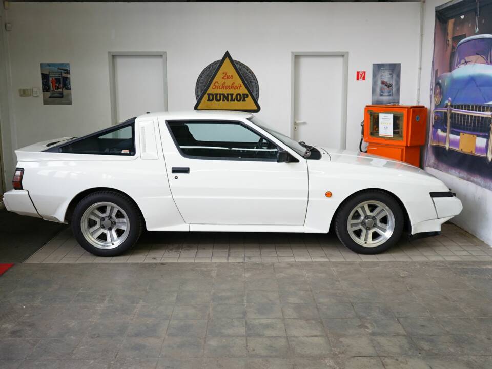 Bild 37/43 von Mitsubishi Starion (1989)