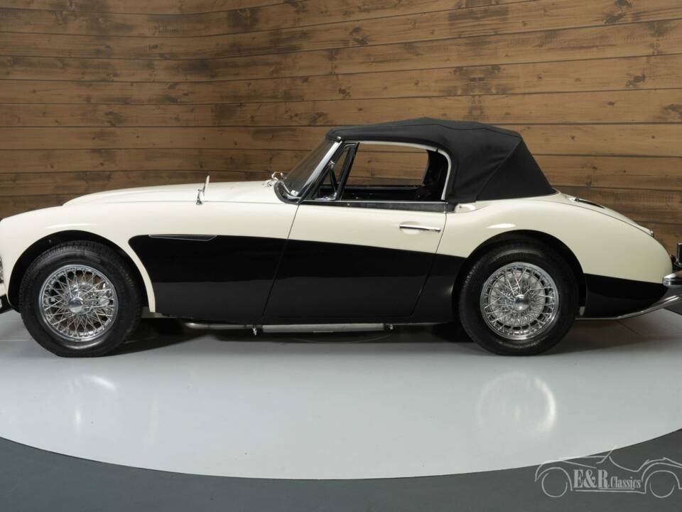 Imagen 3/6 de Austin-Healey 3000 Mk III (BJ8) (1964)
