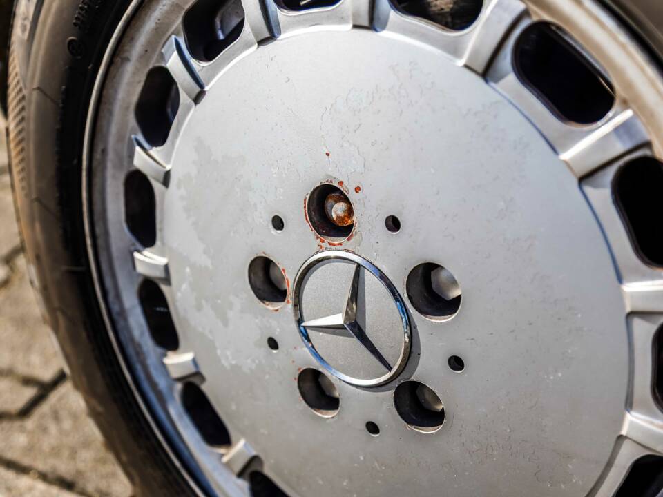 Image 72/175 of Mercedes-Benz 420 SE (1986)