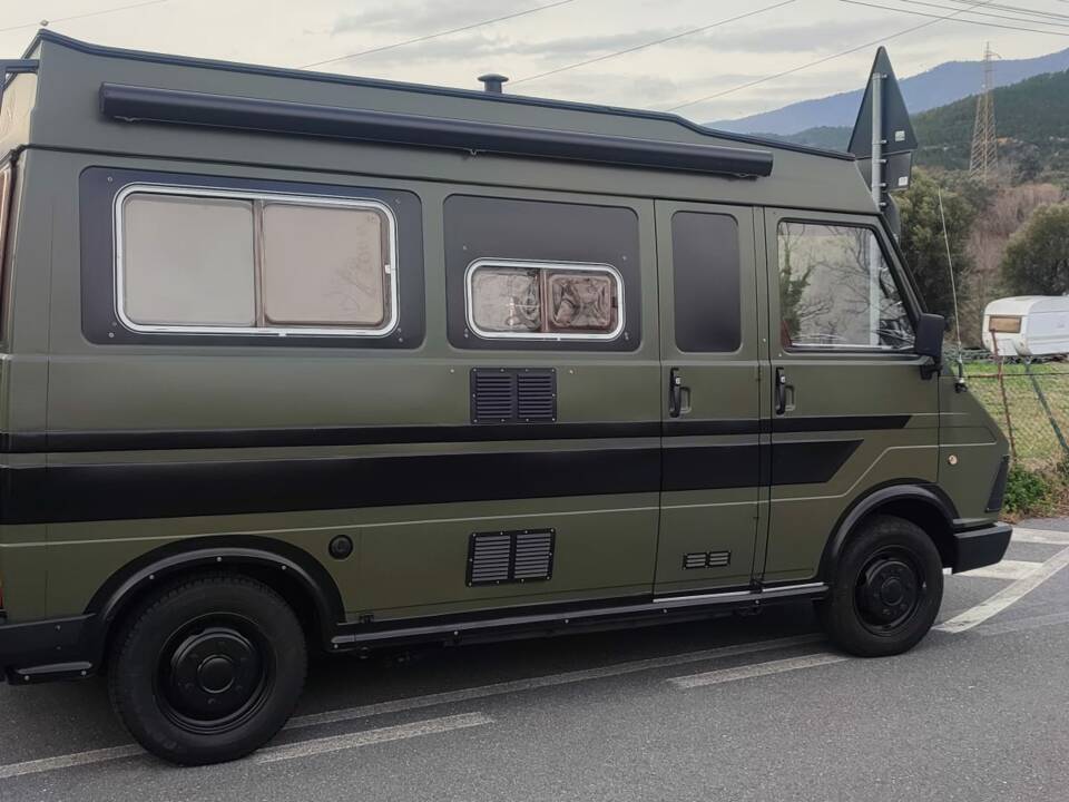 Image 4/92 of FIAT 242 E (1981)