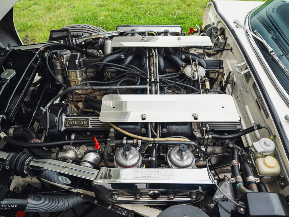 Image 19/20 de Jaguar Type E V12 (1972)