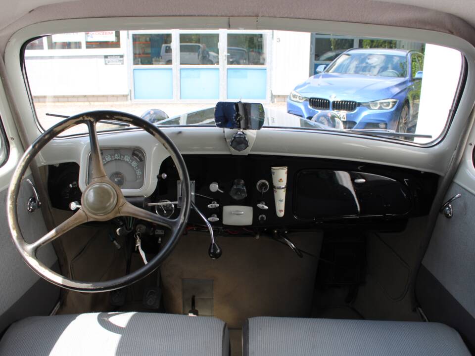 Image 28/50 of Citroën Traction Avant 11 Familiale (1955)