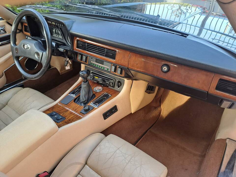 Image 30/40 of Jaguar XJ-S 3.6 (1987)