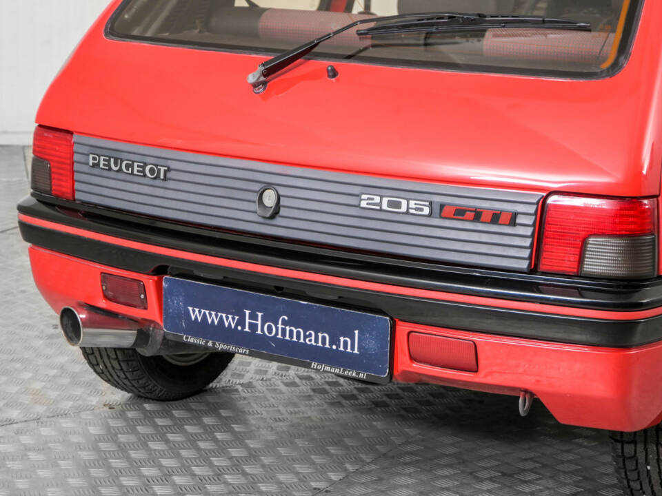 Image 30/50 of Peugeot 205 GTi 1.6 (1986)