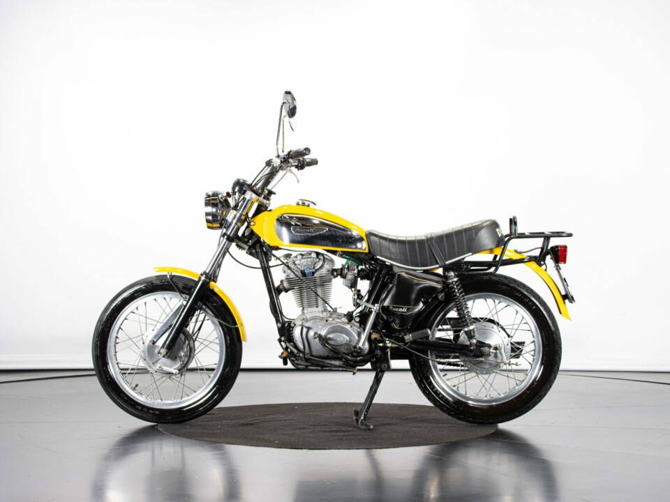 Bild 1/50 von Ducati 450 Scrambler (1969)