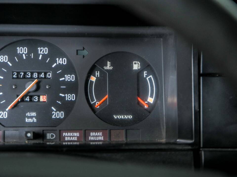 Bild 21/50 von Volvo 245 (1980)
