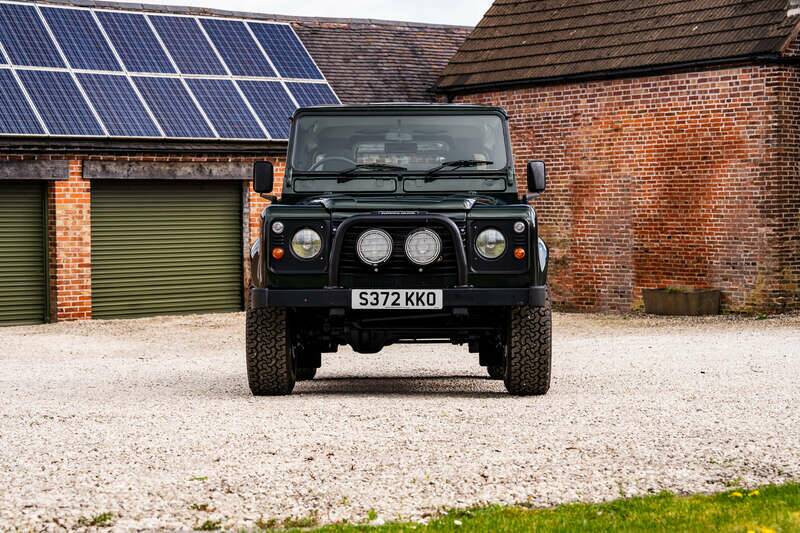 Image 7/50 de Land Rover Defender 90 Td5 (1999)