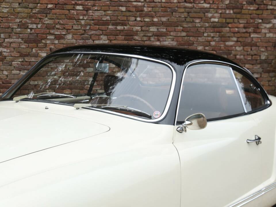 Bild 33/50 von Volkswagen Karmann Ghia 1300 (1966)