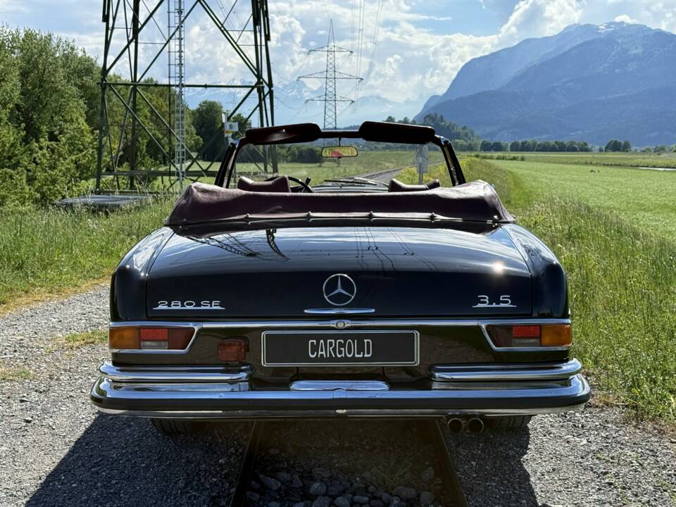 Bild 30/73 von Mercedes-Benz 280 SE 3,5 (1970)