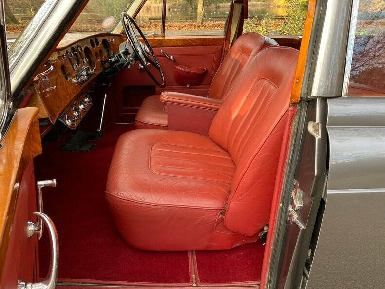 Immagine 6/50 di Bentley S 1 Continental (1958)