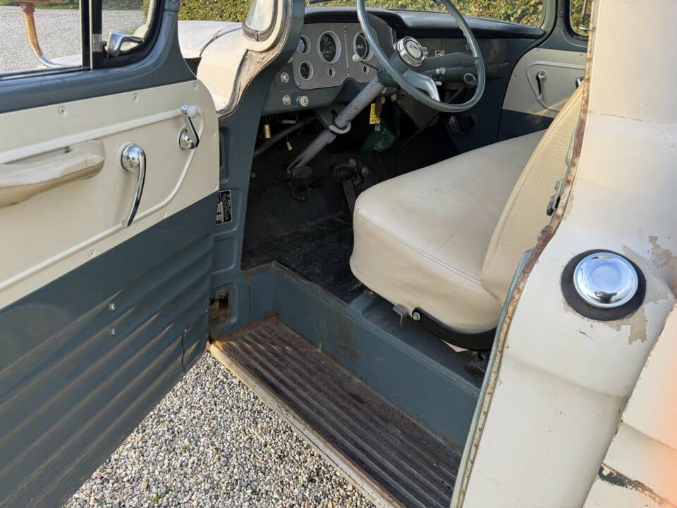 Bild 12/28 von GMC 3100 ½-ton (1959)