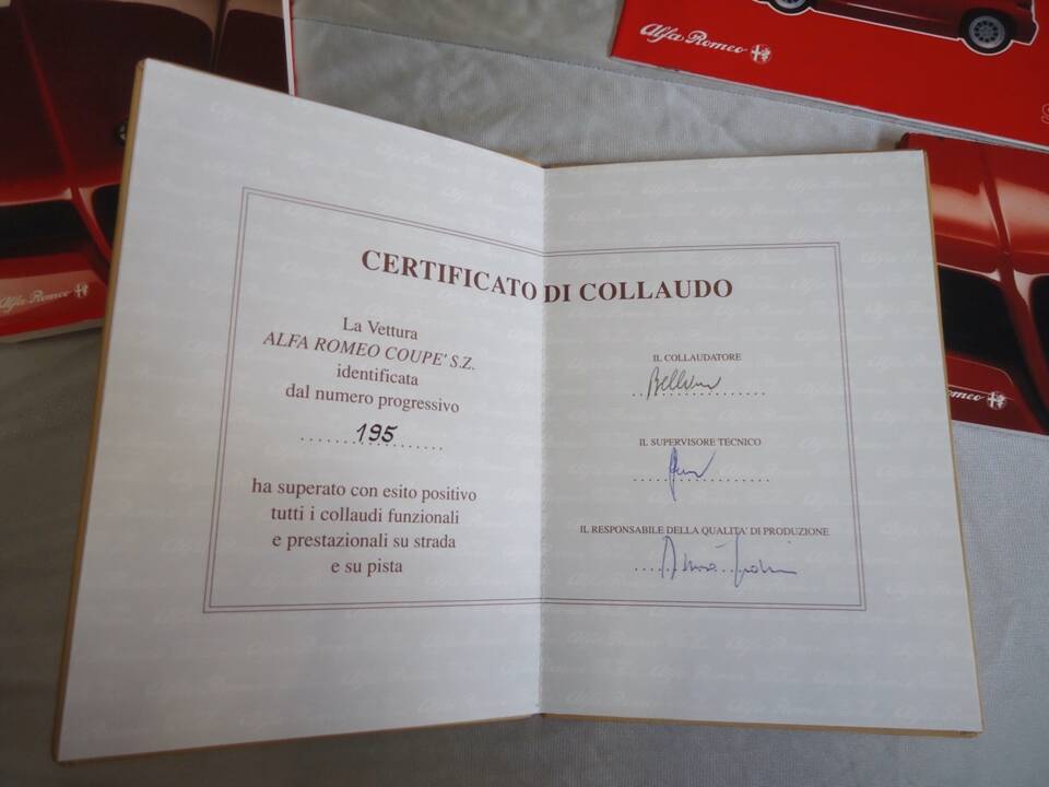 Image 31/32 of Alfa Romeo SZ (1990)