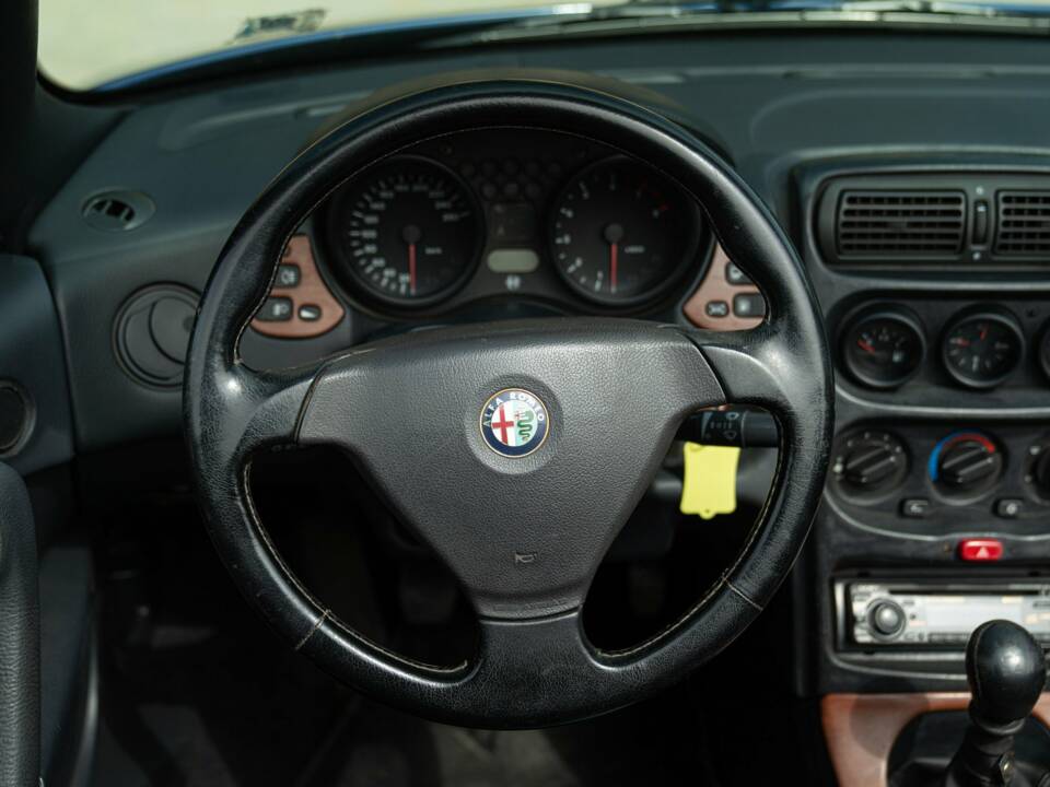 Bild 43/50 von Alfa Romeo Spyder (1998)