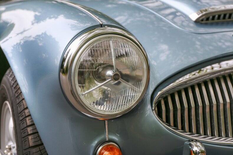 Image 34/42 of Austin-Healey 3000 Mk II (BN7) (1961)