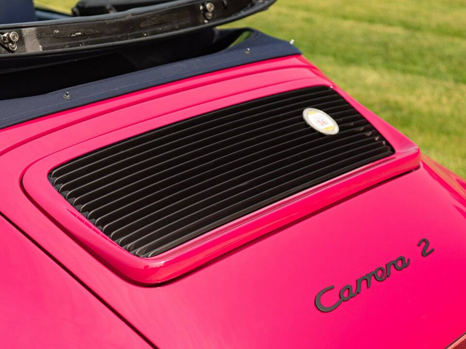 Obraz 27/50 pojazdu Porsche 911 Carrera 2 (1991)