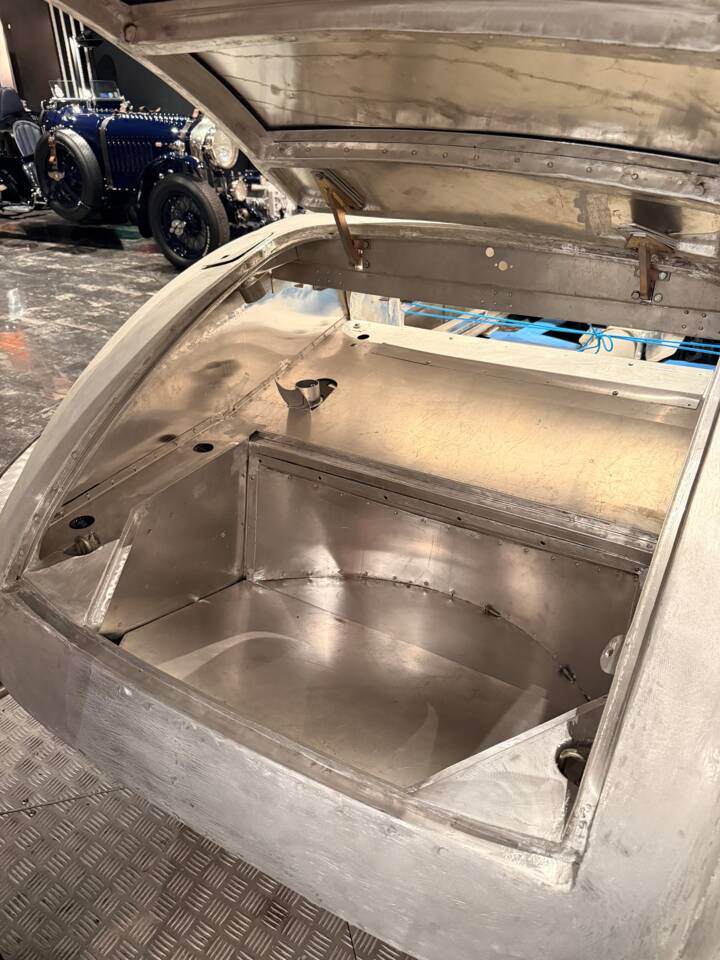 Immagine 20/39 di Jaguar XK 140 DHC (1955)