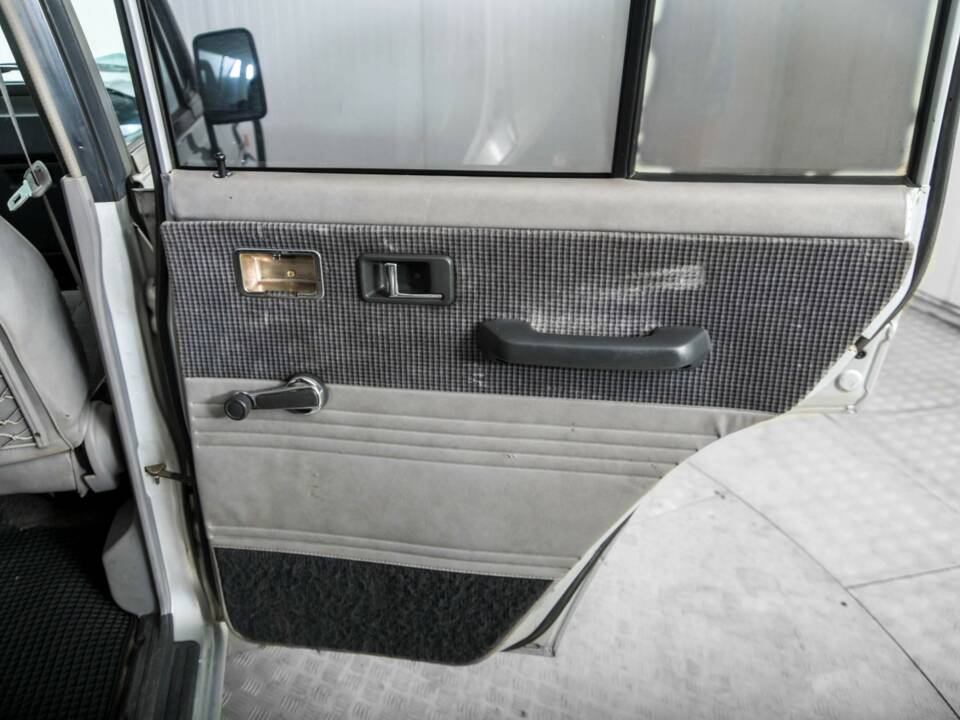 Image 38/50 of Mitsubishi Shogun TD (1987)