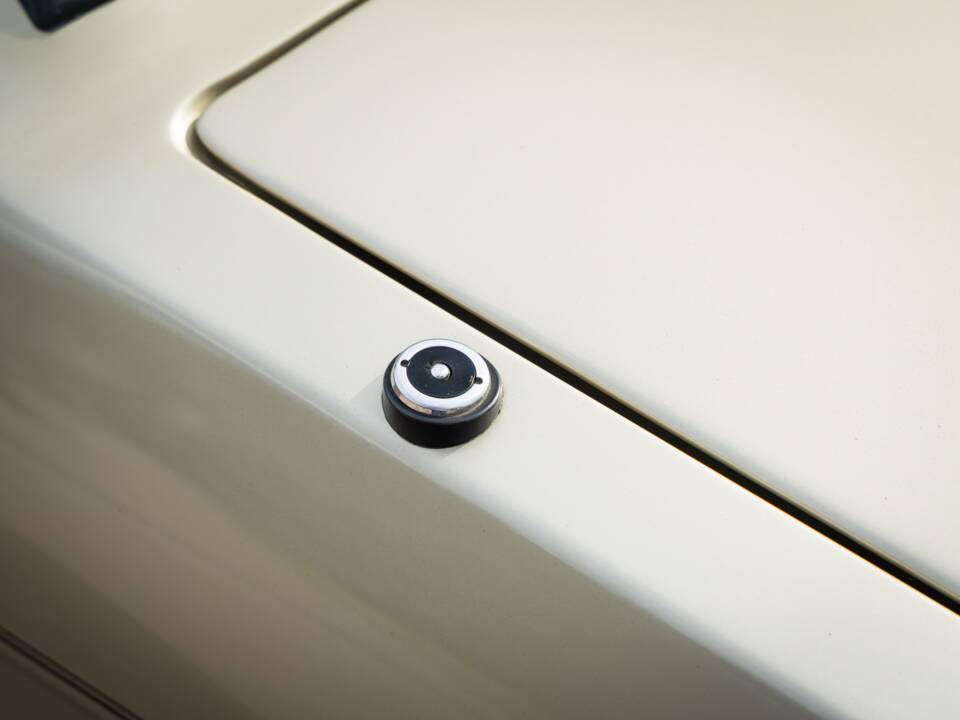 Bild 8/38 von Bentley Turbo R (1988)