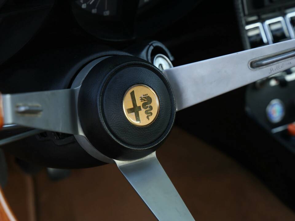 Image 20/50 of Alfa Romeo Montreal (1973)