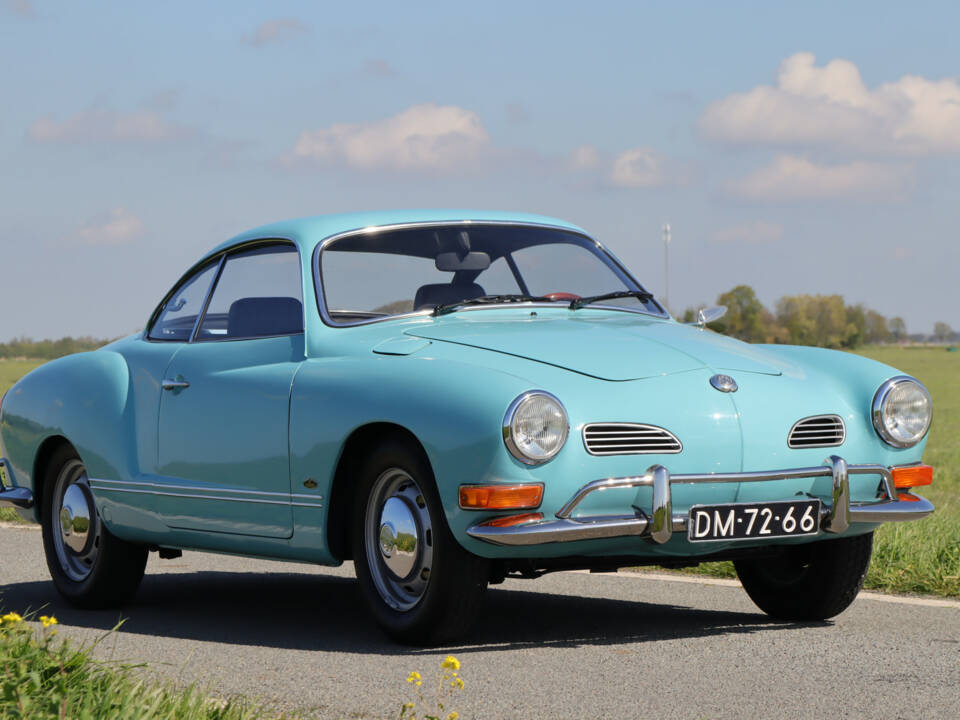 Image 23/50 of Volkswagen Karmann Ghia 1600 (1970)
