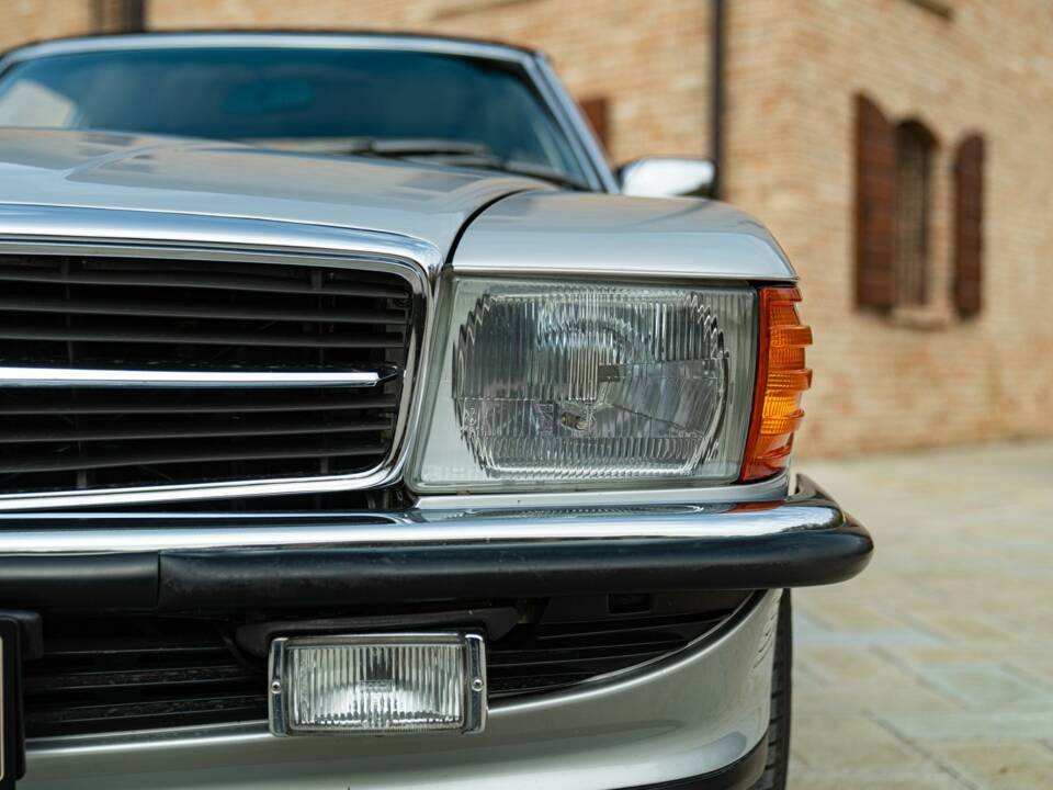 Image 37/50 of Mercedes-Benz 300 SL (1988)