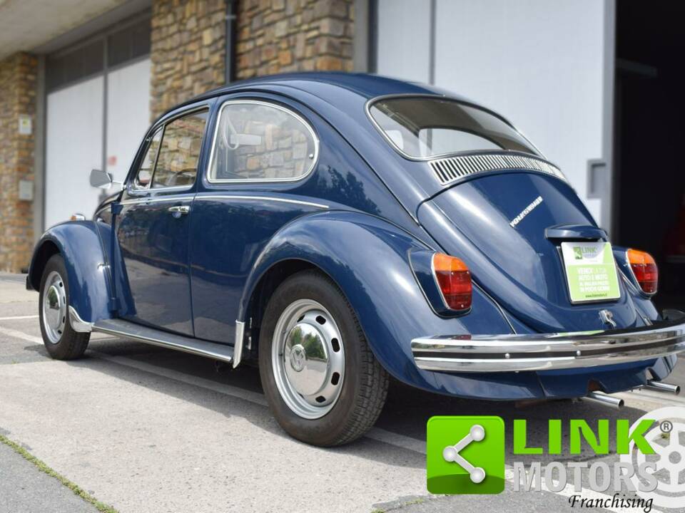 Image 2/10 of Volkswagen Beetle 1200 (1969)
