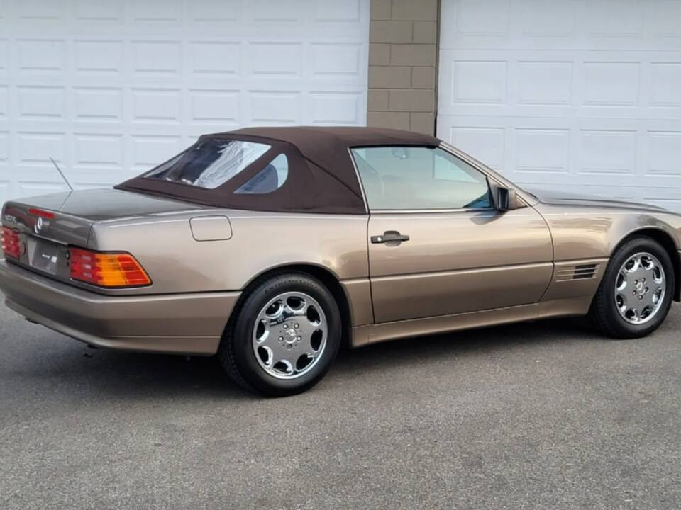 Image 4/17 of Mercedes-Benz 500 SL (1991)