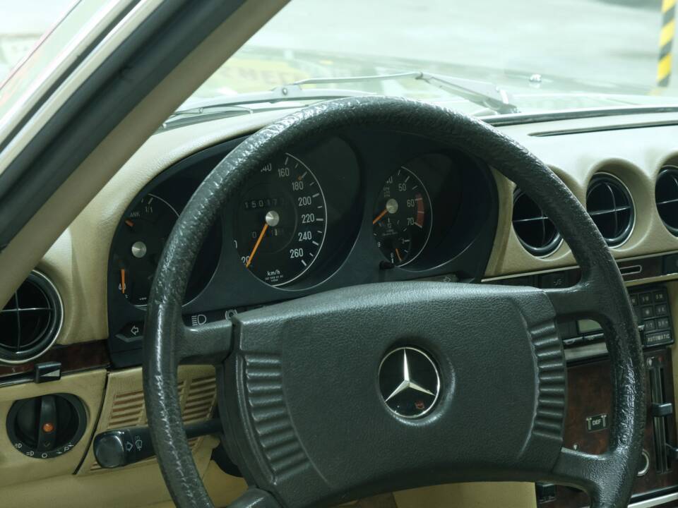 Image 33/50 de Mercedes-Benz 450 SLC 5,0 (1978)