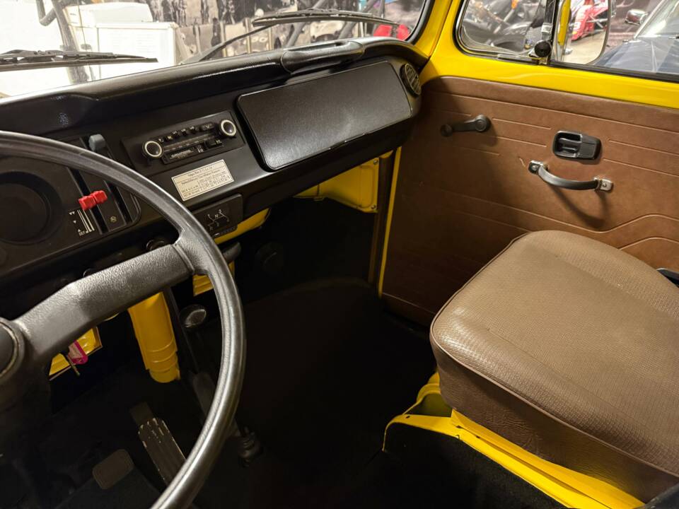 Image 8/19 of Volkswagen T2 Brasil Camper (1978)