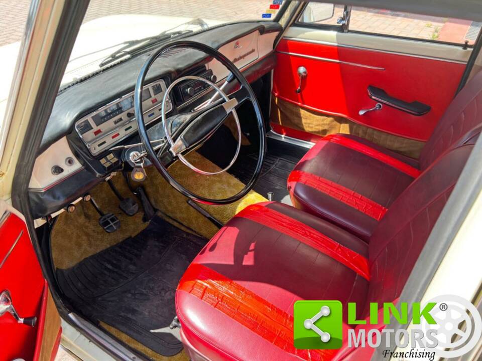 Image 9/10 of FIAT 1500 (1961)