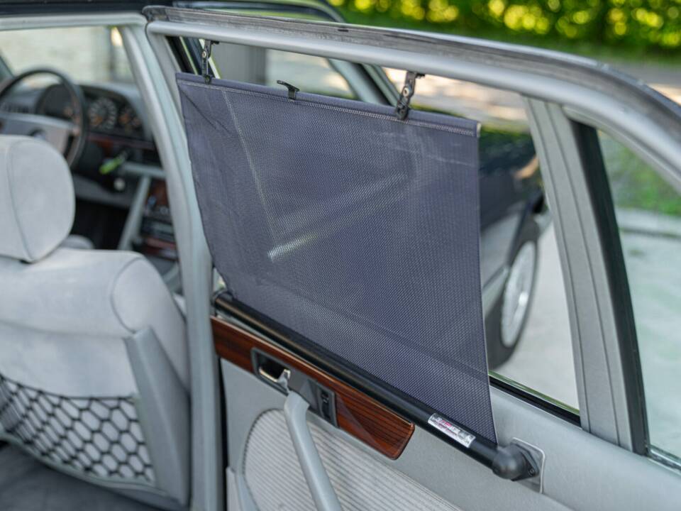 Image 45/50 of Mercedes-Benz 500 SEL (1985)