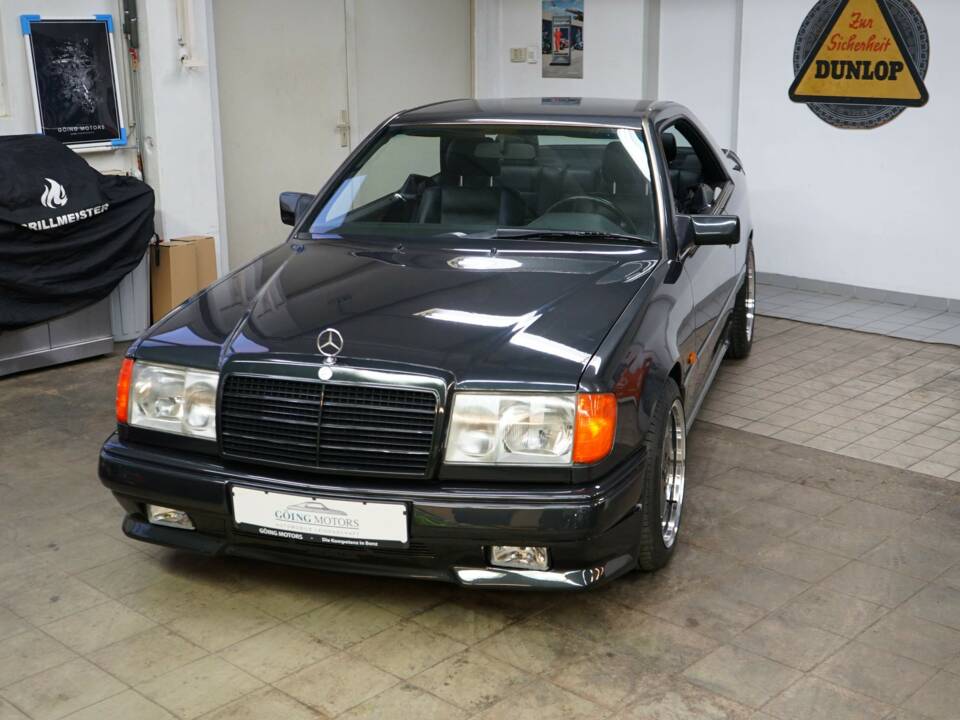 Afbeelding 9/35 van Mercedes-Benz 300 CE-24 (1992)