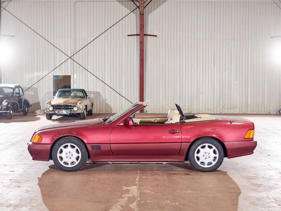 Image 23/43 of Mercedes-Benz 500 SL (1992)