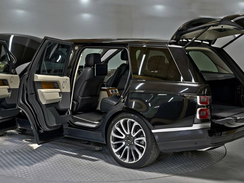 Bild 20/50 von Land Rover Range Rover Autobiography SDV8 (2018)