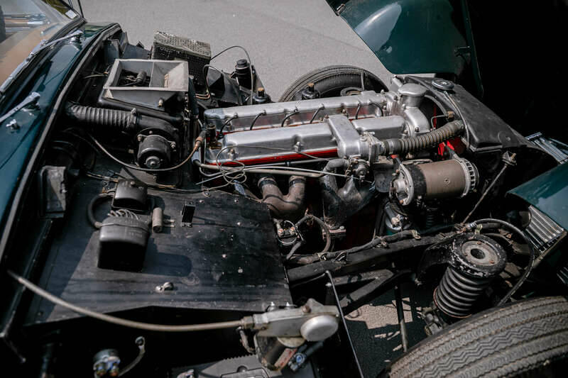 Image 22/50 of Aston Martin DB 2&#x2F;4 Mk I DHC (1954)