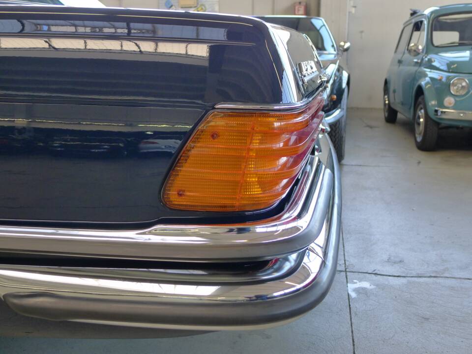 Image 36/42 of Mercedes-Benz 450 SEL 6,9 (1976)