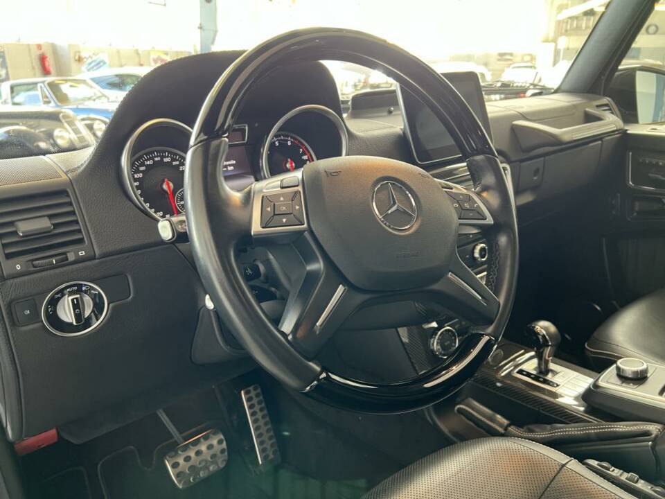 Image 19/39 of Mercedes-Benz G 500 (LWB) (2016)