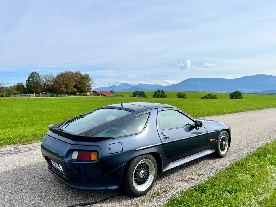 Bild 3/17 von Porsche 928 S (1985)