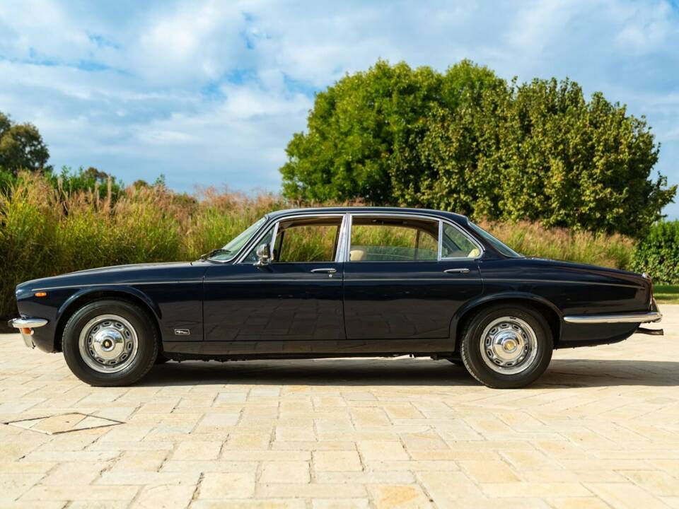 Imagen 13/50 de Jaguar XJ 4.2 (1978)