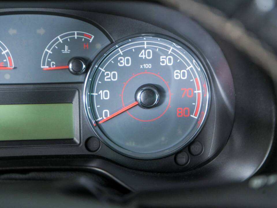 Bild 21/50 von FIAT Grande Punto 1.4 (2009)