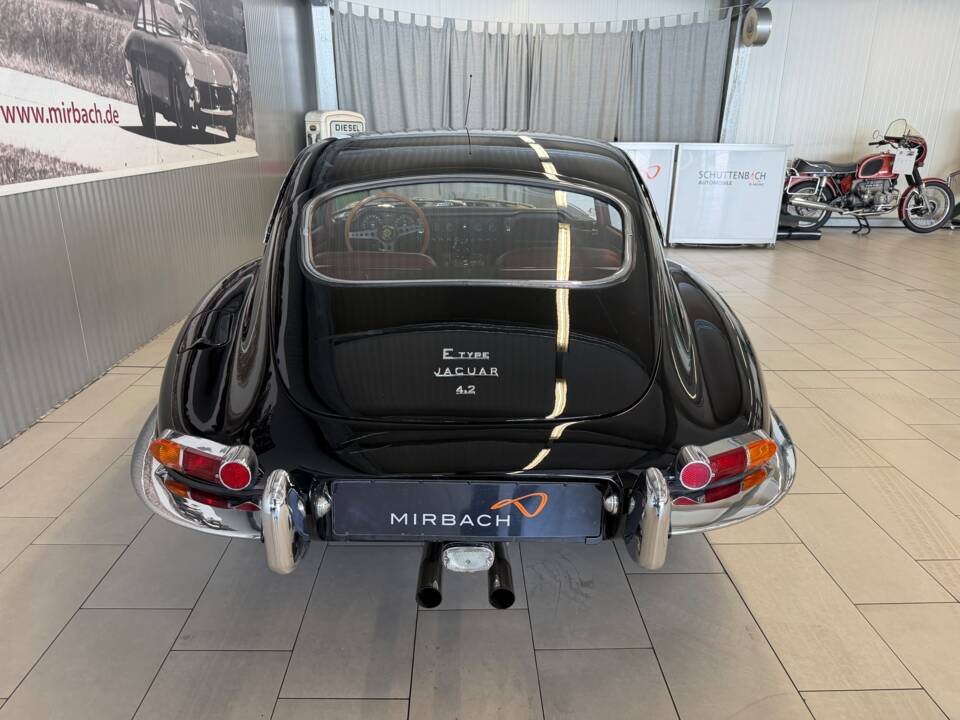 Bild 9/18 von Jaguar E-Type 4.2 (1966)