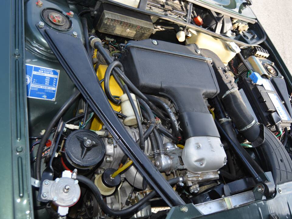 Image 7/10 de Lancia Beta Coupe Volumex VX (1985)