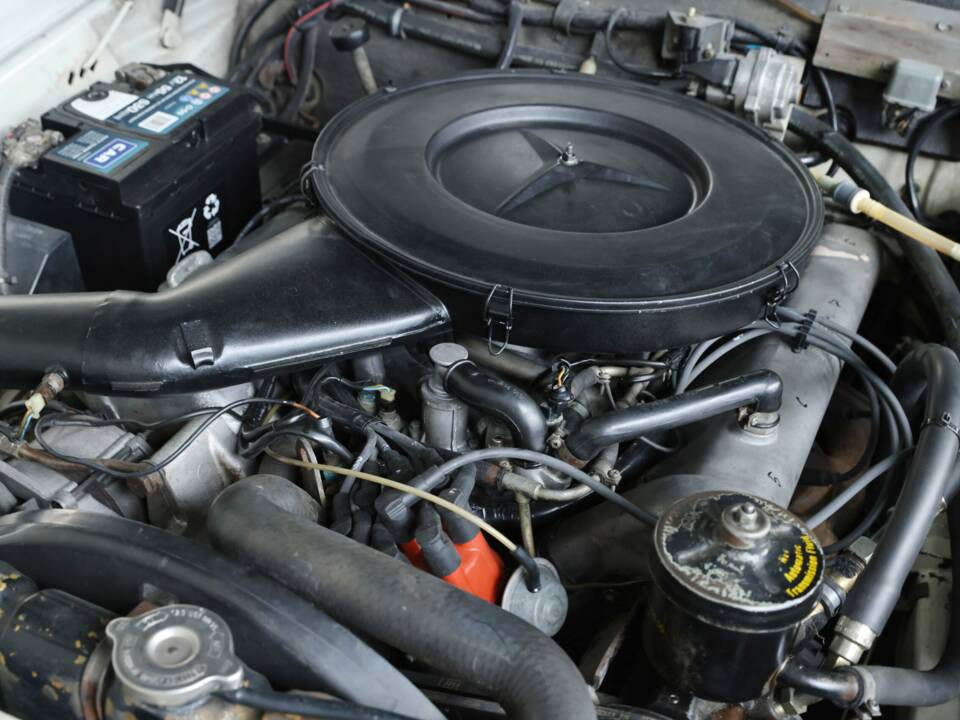 Image 43/50 of Mercedes-Benz 280 SE 3,5 (1969)