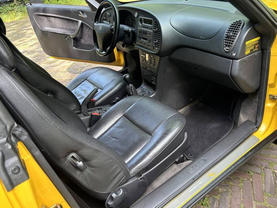 Image 14/28 de Saab 900 Turbo S 16V (1998)