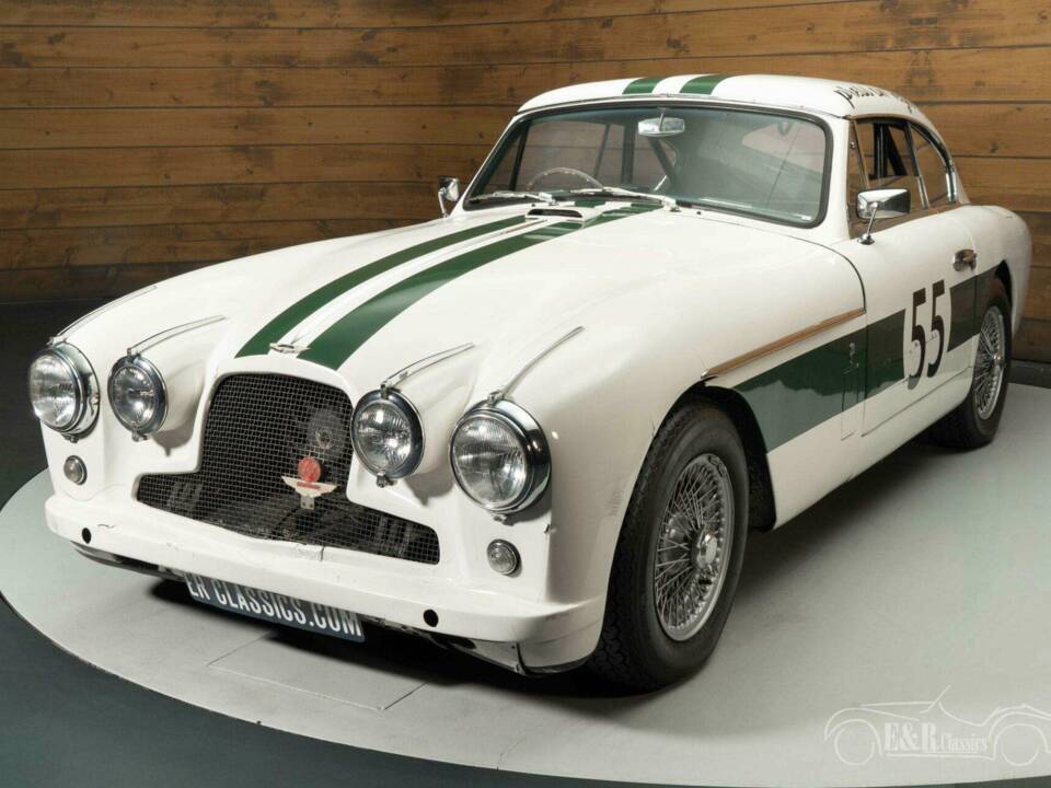 Image 6/19 of Aston Martin DB 2&#x2F;4 Mk I (1955)