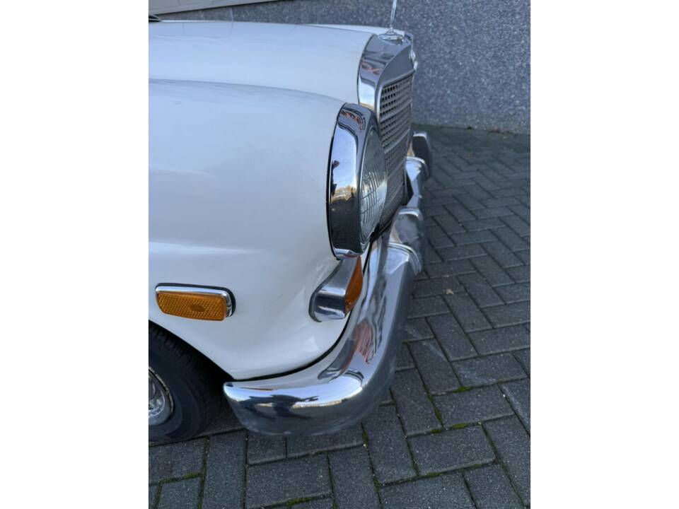 Bild 17/50 von Mercedes-Benz 230 (1968)