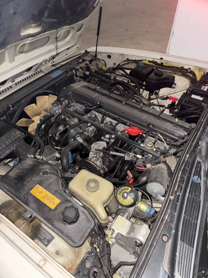 Image 5/7 of Jaguar XJ 40 4.0 (1990)